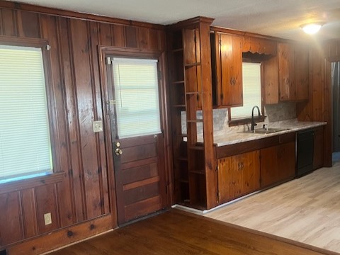 401 Briarwood Dr Dining 2026