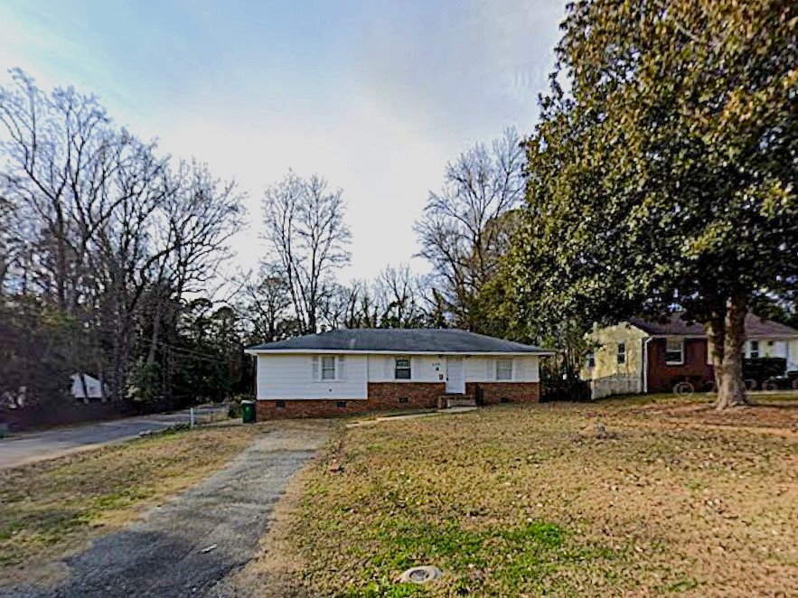 2226 Finchley Dr Exterior Jan 2026