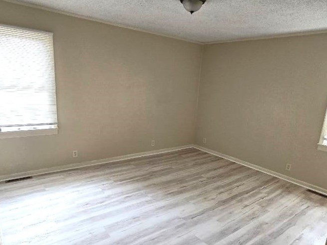 2226 Finchley Dr Bedroom