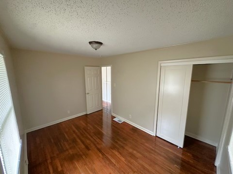2226 Finchley Dr Bedroom